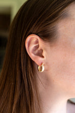 Load image into Gallery viewer, Alli Hoops