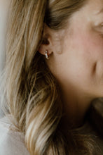 Load image into Gallery viewer, Margaux Hoop Earrings