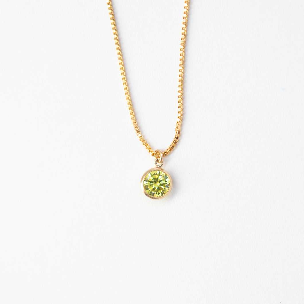 August/Light Green Birthstone Necklace, 18 inches