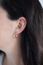 Load image into Gallery viewer, Emilia Earrings
